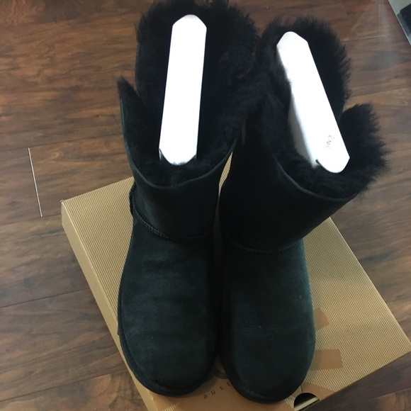 Ugg Nash Genuine Shearling Lined Boot - Picture 8 of 13